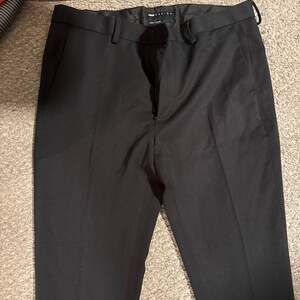 ASOS DESIGN Men's Slim Suit Trousers in Black 34,30